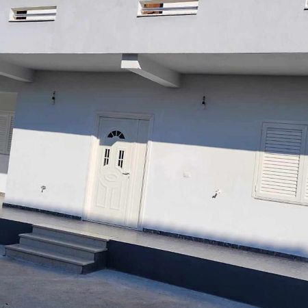 Vila Bali Durres Luaran gambar