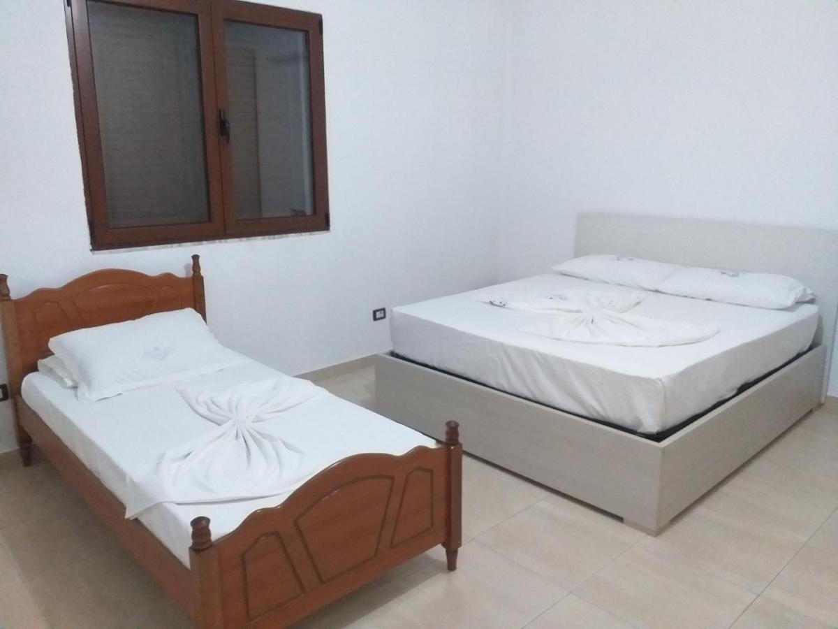 Vila Bali Durres Luaran gambar