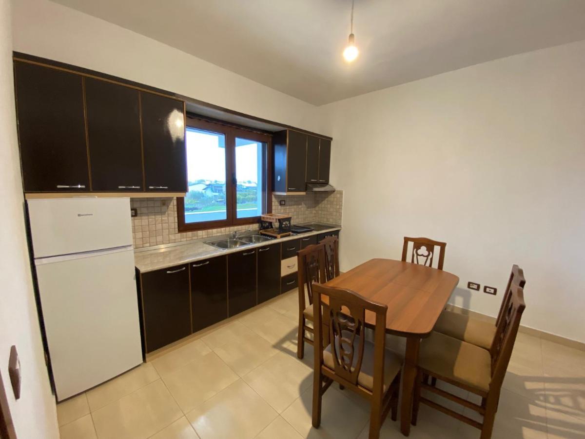 Vila Bali Durres Luaran gambar
