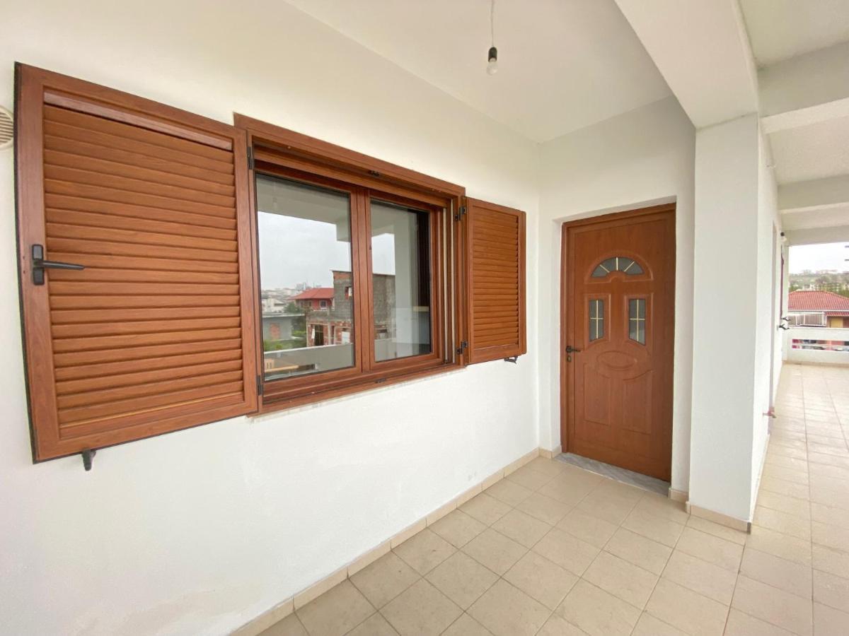 Vila Bali Durres Luaran gambar