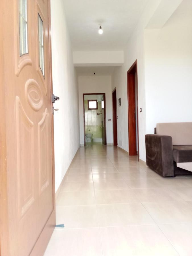 Vila Bali Durres Luaran gambar