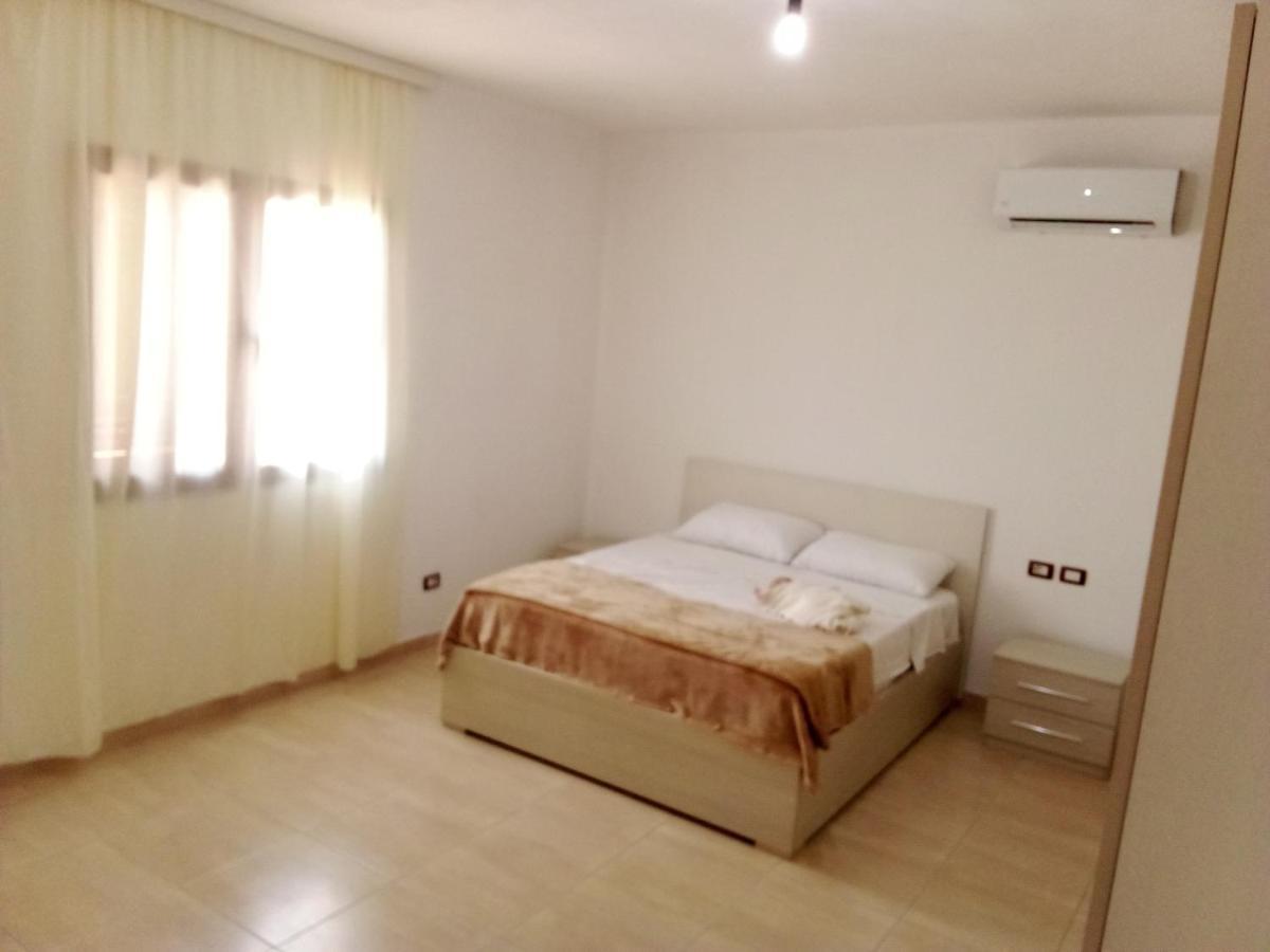 Vila Bali Durres Luaran gambar