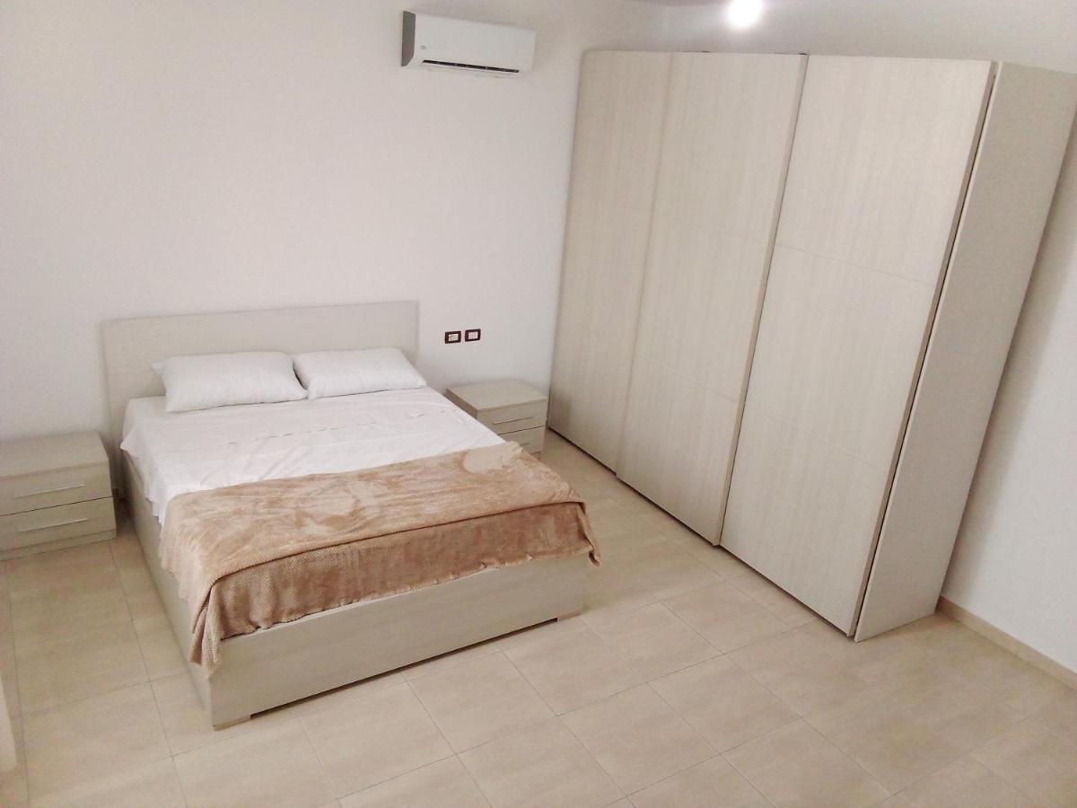 Vila Bali Durres Luaran gambar