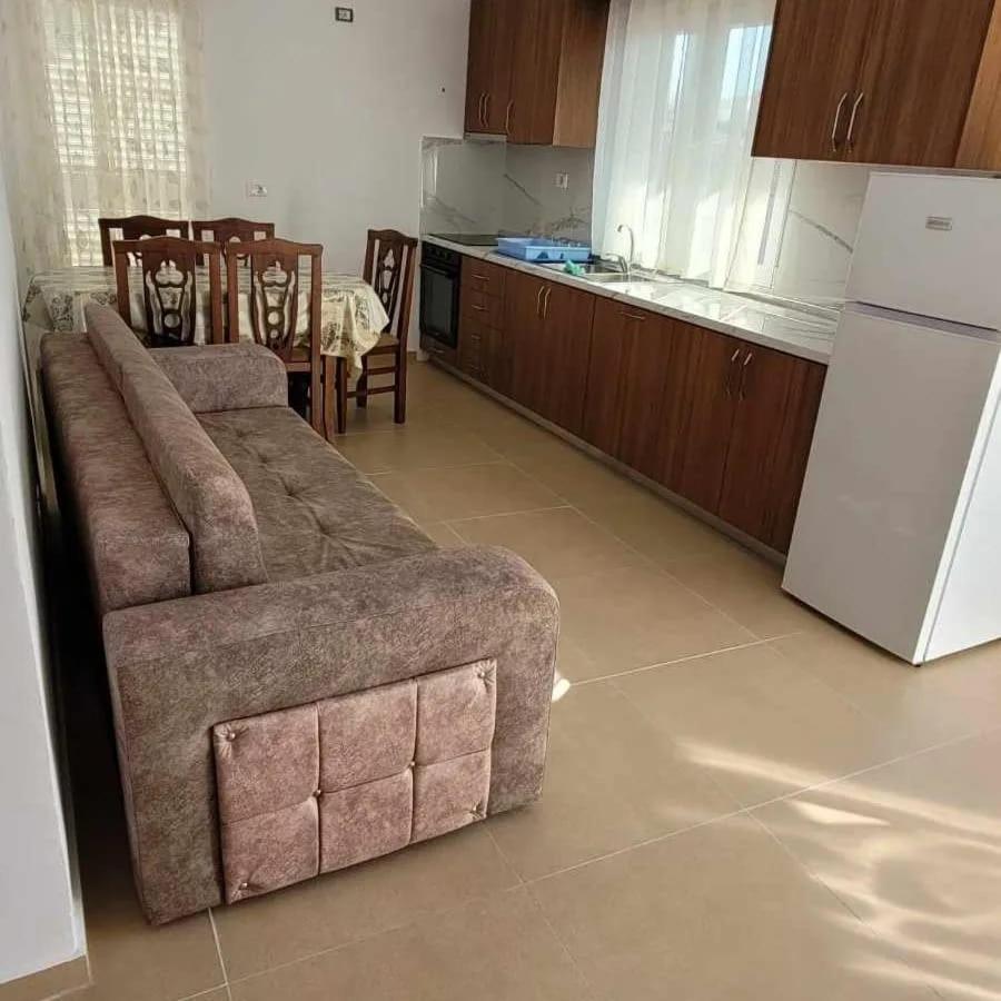 Vila Bali Durres Luaran gambar